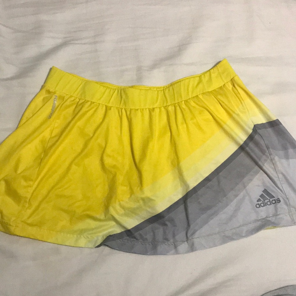 Adidas tennis uniform like new